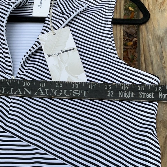 Tommy Bahama Black and White Striped Sleeveless Blouse Medium - Picture 6 of 8